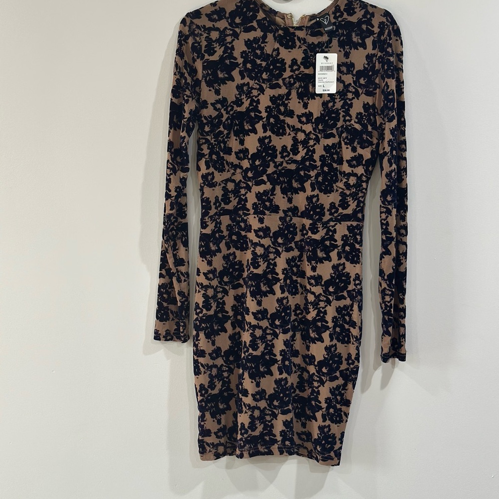 Windsor long sleeved dress NWT